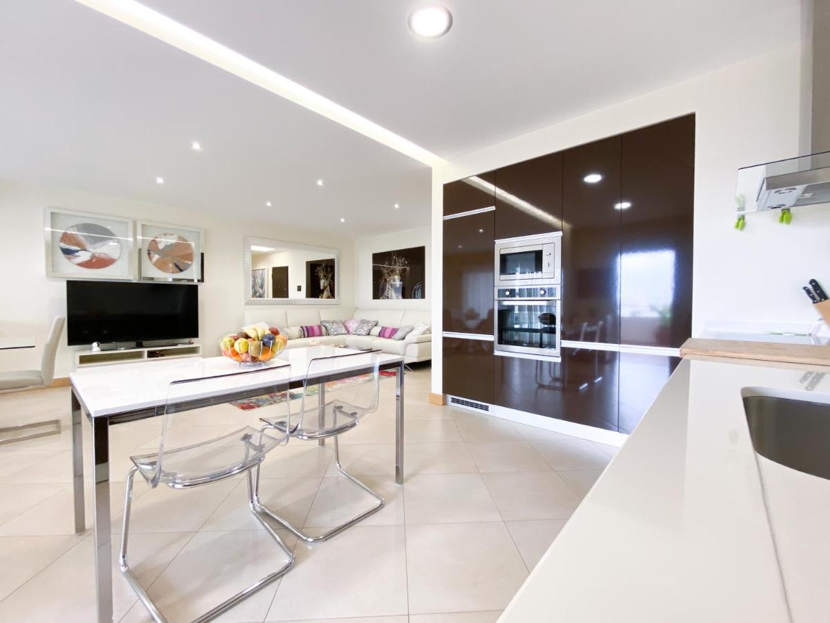 Luxury Condominium Apartment With Swimming Pool #1903 Lagos Luaran gambar
