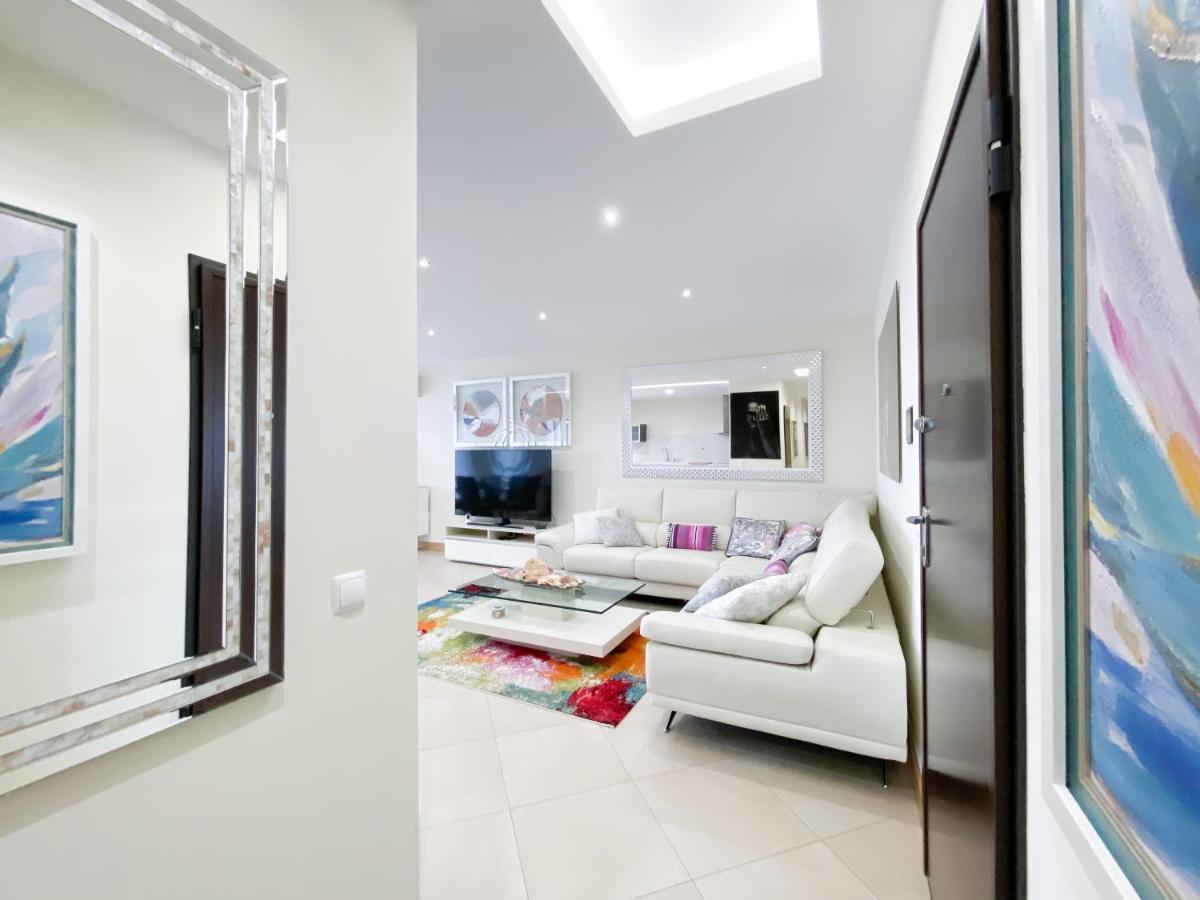 Luxury Condominium Apartment With Swimming Pool #1903 Lagos Luaran gambar