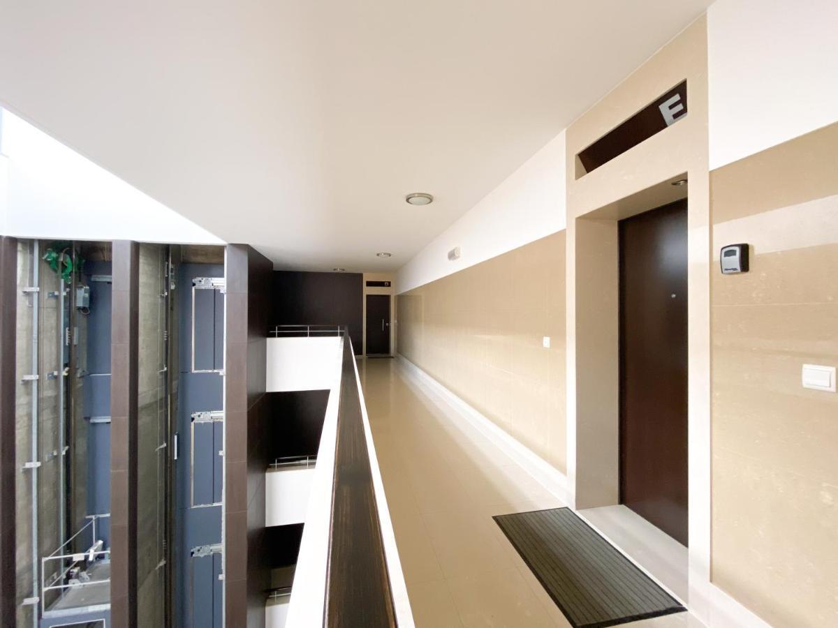 Luxury Condominium Apartment With Swimming Pool #1903 Lagos Luaran gambar