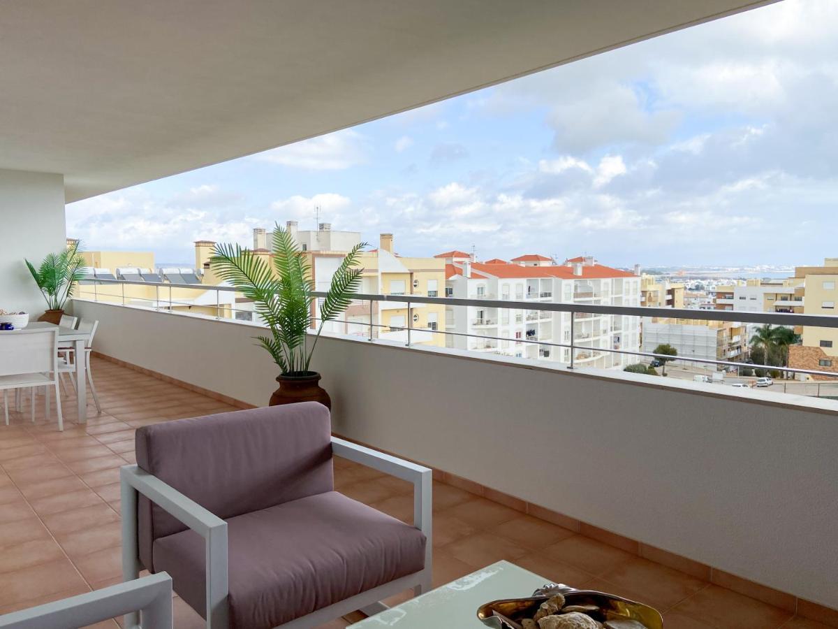 Luxury Condominium Apartment With Swimming Pool #1903 Lagos Luaran gambar