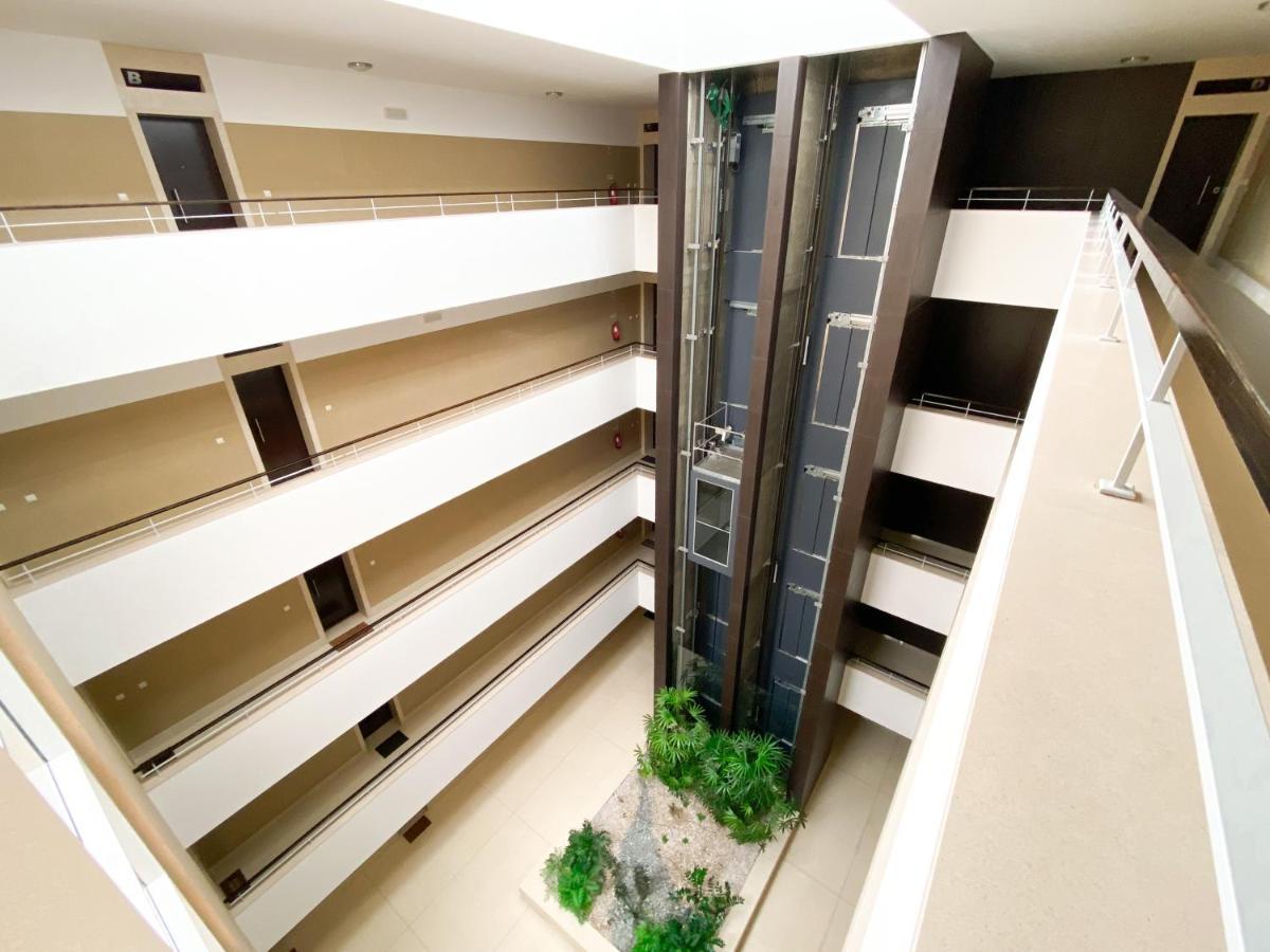 Luxury Condominium Apartment With Swimming Pool #1903 Lagos Luaran gambar