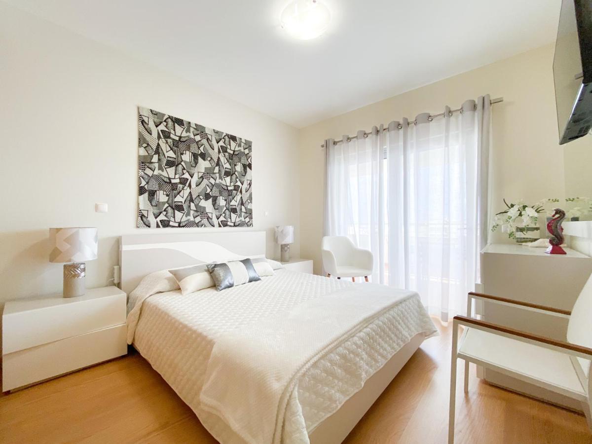 Luxury Condominium Apartment With Swimming Pool #1903 Lagos Luaran gambar