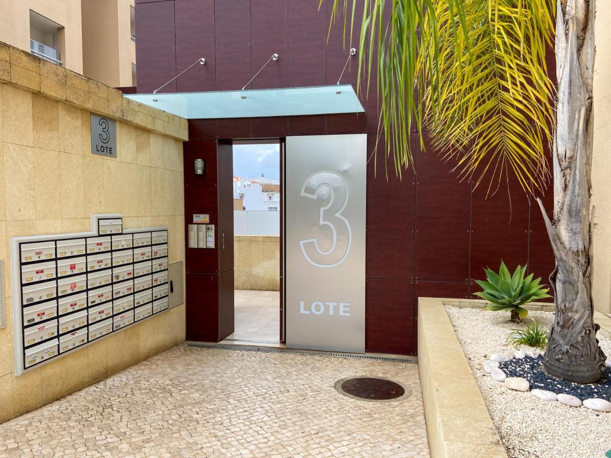 Luxury Condominium Apartment With Swimming Pool #1903 Lagos Luaran gambar